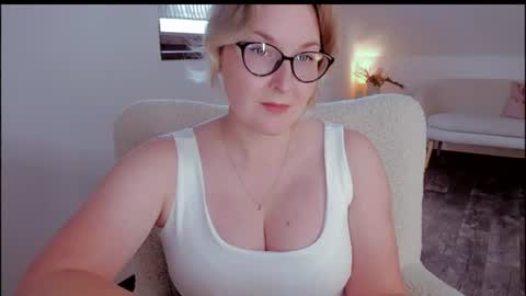 tallinnlove online show from June 15, 11:12 am