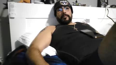 talllatino310 online show from November 26, 11:39 pm