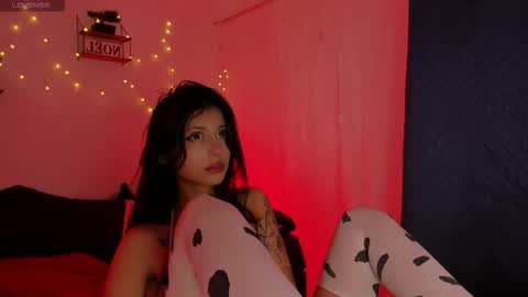 Snapshot of tamara_aluna_ chatting on March 14, 12:54 pm Tamy online show from March 14, 12:54 pm
