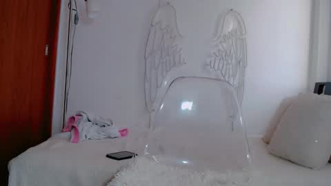 Snapshot of tamara_modelsss1 chatting on March 12, 5:30 pm Lovense is Active My pleasure is in your hands Private is Open online show from March 12, 5:30 pm