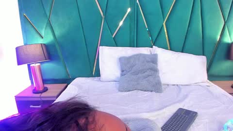 Snapshot of tamara_myller1 chatting on January 11, 12:18 pm Tamara online show from January 11, 12:18 pm