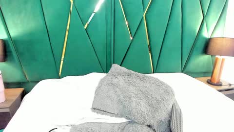 Snapshot of tamara_myller1 chatting on February 1, 6:29 pm Tamara online show from February 1, 6:29 pm