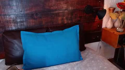    online show from December 27, 6:20 pm