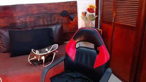    online show from December 31, 5:29 pm