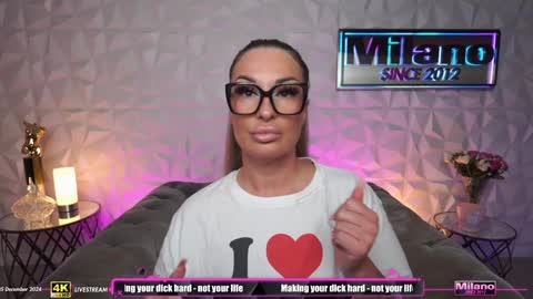 Snapshot of tamaramilano chatting on December 5, 9:17 am TamaraMilano online show from December 5, 9:17 am