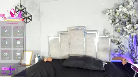 tamaramilleer online show from January 10, 4:03 am