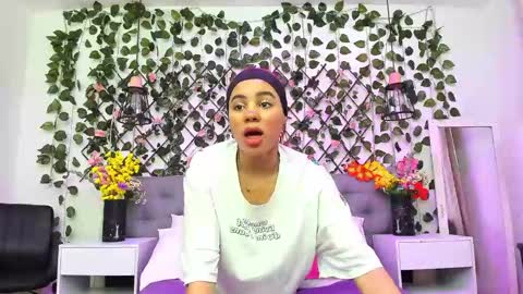 Snapshot of tamararose11 chatting on February 25, 11:41 am Tami online show from February 25, 11:41 am