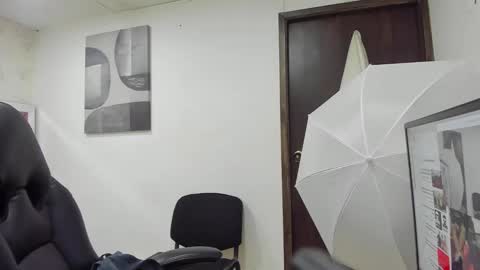 Snapshot of tamararose11 chatting on March 3, 9:11 am Tami online show from March 3, 9:11 am