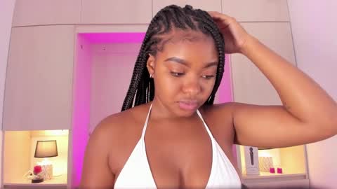 Tami online show from February 17, 4:48 pm