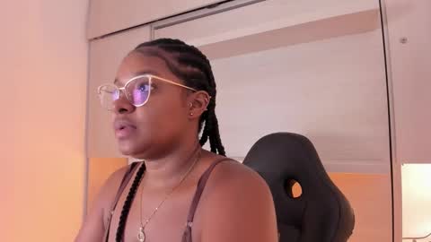 Tami online show from October 16, 7:59 pm