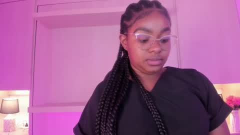 Tami online show from October 17, 8:00 pm