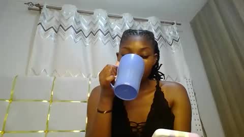 tamia online show from February 7, 7:06 pm