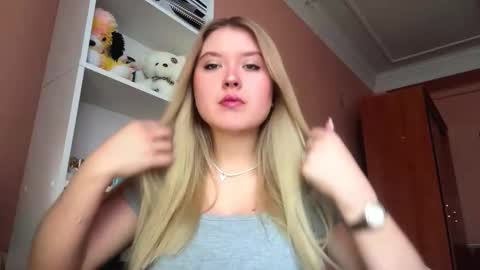 Snapshot of tammievaghn chatting on February 8, 6:06 am Amy online show from February 8, 6:06 am