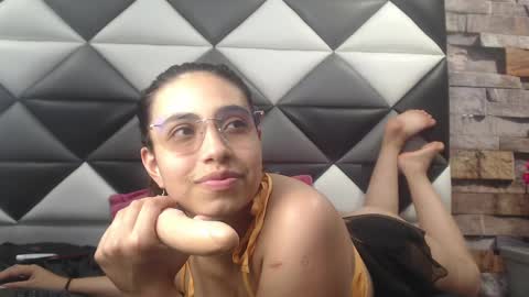 Snapshot of tammy_blackk chatting on December 16, 9:20 pm Tammy Blackk online show from December 16, 9:20 pm