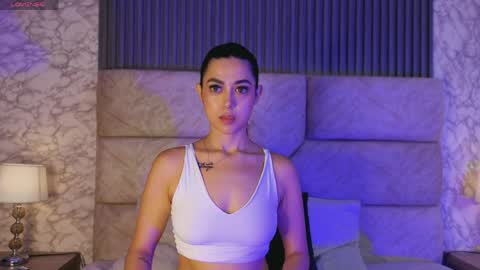 Snapshot of tammy_greyyx chatting on May 4, 6:15 pm tammy_greyyx online show from May 4, 6:15 pm