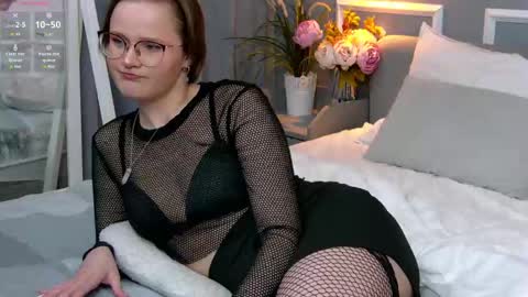 Snapshot of tammymays chatting on June 4, 6:58 pm Tammy Mays online show from June 4, 6:58 pm