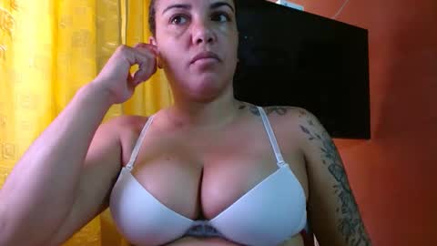 tammymilf_ online show from February 9, 6:12 pm