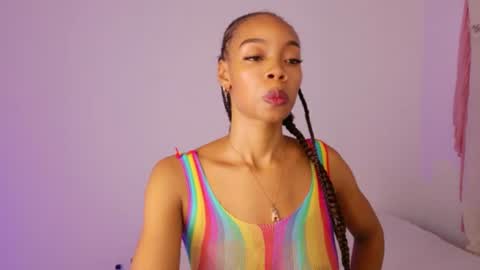 Snapshot of tamylynn05 chatting on June 25, 12:43 am tamylynn online show from June 25, 12:43 am