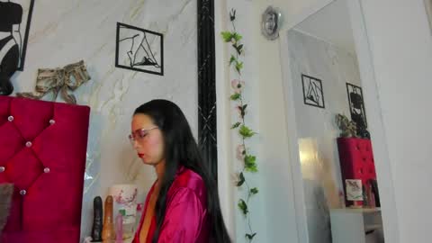 Snapshot of tamytrickss1 chatting on April 20, 1:58 pm tamytrickss1 online show from April 20, 1:58 pm