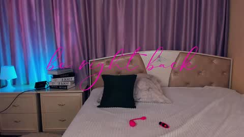 Leila night Mia day online show from February 4, 10:10 am