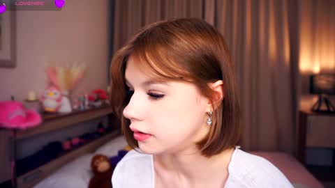 Leila night Mia day online show from February 7, 7:49 pm