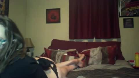 Snapshot of tandjl chatting on February 6, 2:22 am TANDAA online show from February 6, 2:22 am