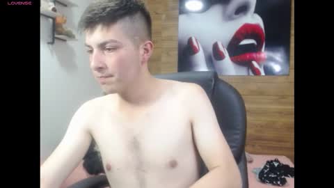 Snapshot of taner_king chatting on September 24, 3:10 am TANER online show from September 24, 3:10 am