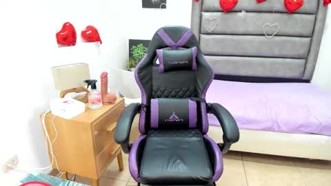 Snapshot of tania_duque chatting on February 23, 2:14 pm Tania online show from February 23, 2:14 pm