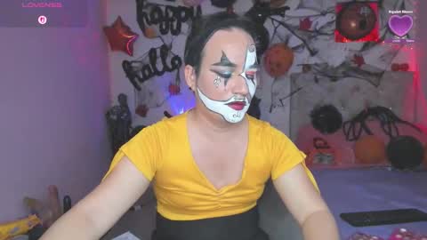 Tania lucia  online show from October 28, 10:56 pm