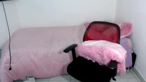 Snapshot of tania_rendon1 chatting on January 5, 9:48 am Tania online show from January 5, 9:48 am