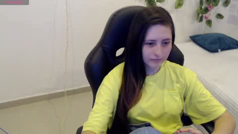 Tania  online show from December 18, 3:11 pm