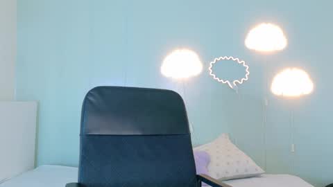 T A N I A  online show from March 26, 11:38 am