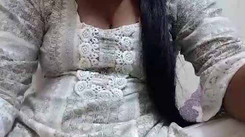 Snapshot of taniya_roy4628 chatting on March 9, 2:26 am taniya_roy4628 online show from March 9, 2:26 am