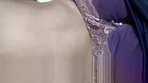 Snapshot of taniya_roy4628 chatting on March 13, 3:07 pm taniya_roy4628 online show from March 13, 3:07 pm