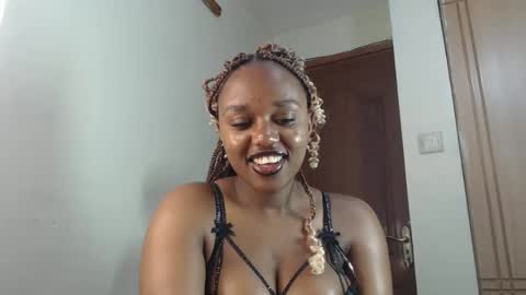 tania online show from November 9, 9:13 pm