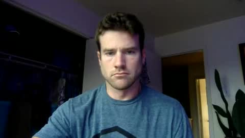 Dr. Love online show from February 9, 11:15 pm