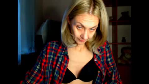 tanya online show from December 3, 12:03 pm