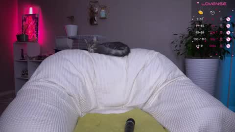 Tanya acid       online show from October 11, 3:06 am