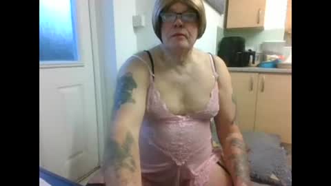 tanya_sissie_somerset online show from February 6, 7:35 am