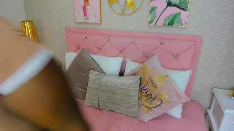 Snapshot of tanysha_03 chatting on September 9, 11:43 am tanysha_03 online show from September 9, 11:43 am