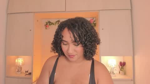 Snapshot of tarawiilson_ chatting on October 22, 4:24 am  T A R A  online show from October 22, 4:24 am