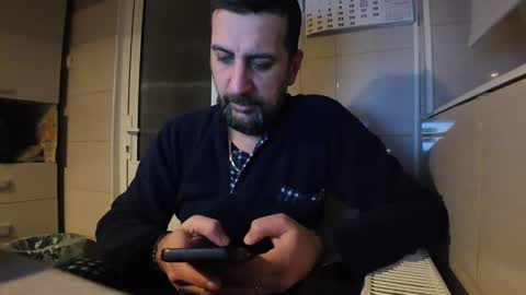 Snapshot of tarkan198 chatting on January 11, 10:40 pm tarkan198 online show from January 11, 10:40 pm
