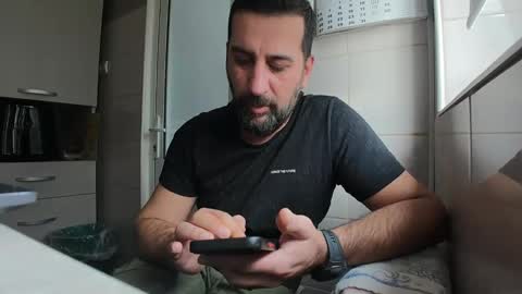 Snapshot of tarkan198 chatting on January 13, 10:47 am tarkan198 online show from January 13, 10:47 am