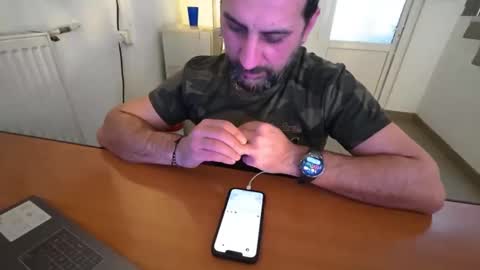 Snapshot of tarkan198 chatting on February 22, 1:46 pm tarkan198 online show from February 22, 1:46 pm