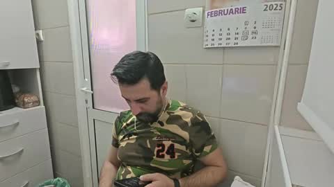 Snapshot of tarkan198 chatting on February 26, 6:00 pm tarkan198 online show from February 26, 6:00 pm