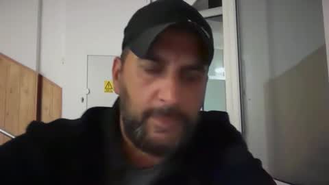 Snapshot of tarkan198 chatting on September 26, 6:56 pm tarkan198 online show from September 26, 6:56 pm
