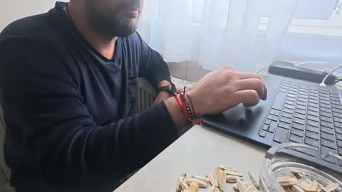 tarkan198 online show from February 11, 11:15 am