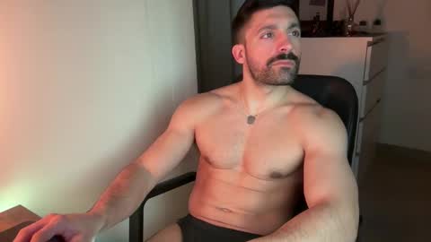 tarquit8 online show from March 10, 9:31 pm