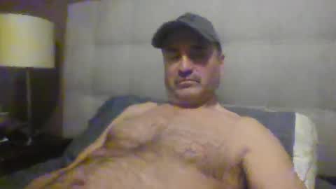 Snapshot of tarzeny77 chatting on April 8, 3:50 am tarzeny77 online show from April 8, 3:50 am