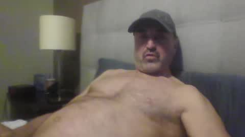 Snapshot of tarzeny77 chatting on April 18, 12:58 am tarzeny77 online show from April 18, 12:58 am
